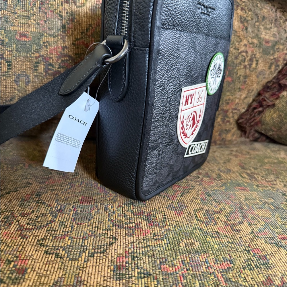 Sullivan Crossbody bag - Picture 3 of 3